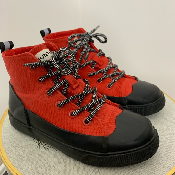 NEW HUNTER For Target Dipped Red Canvas Sneaker Rain Boots Shoes Kids SIZE 1